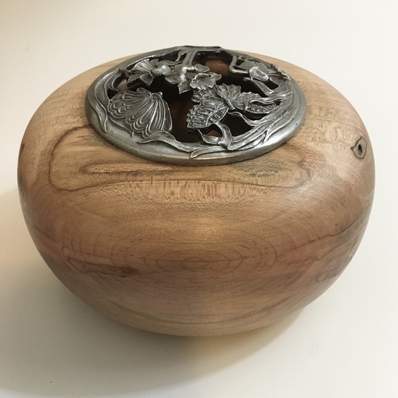 Potpourri Wood Bowl Rawcliffe Pewter Lid - Picture 1 of 8